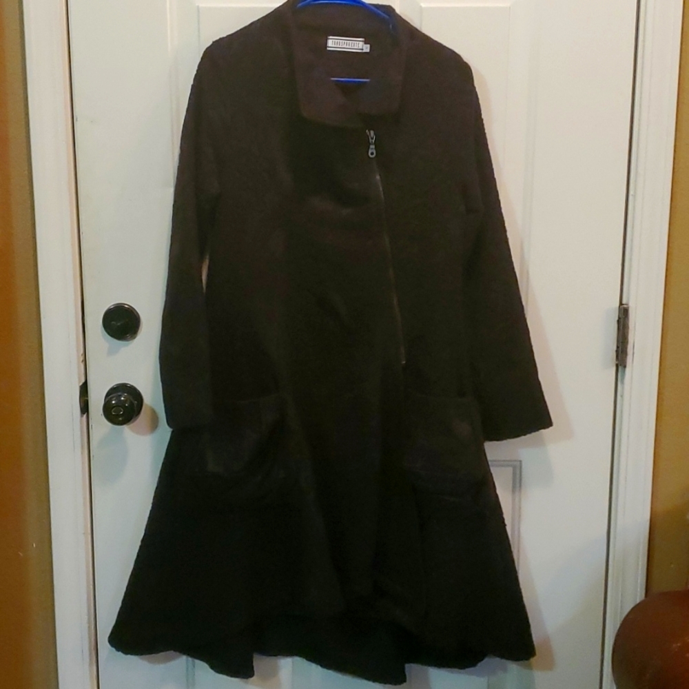 Black coat, Transparente
